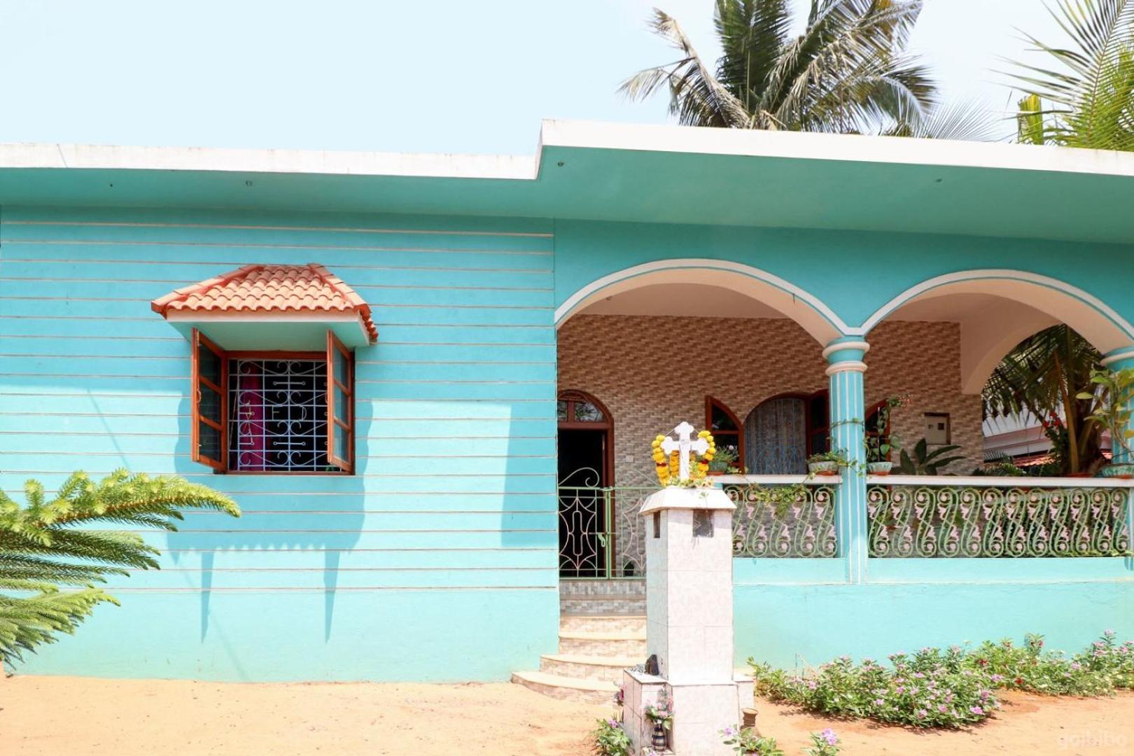 Fraddie Guest House Калангуте Екстериор снимка